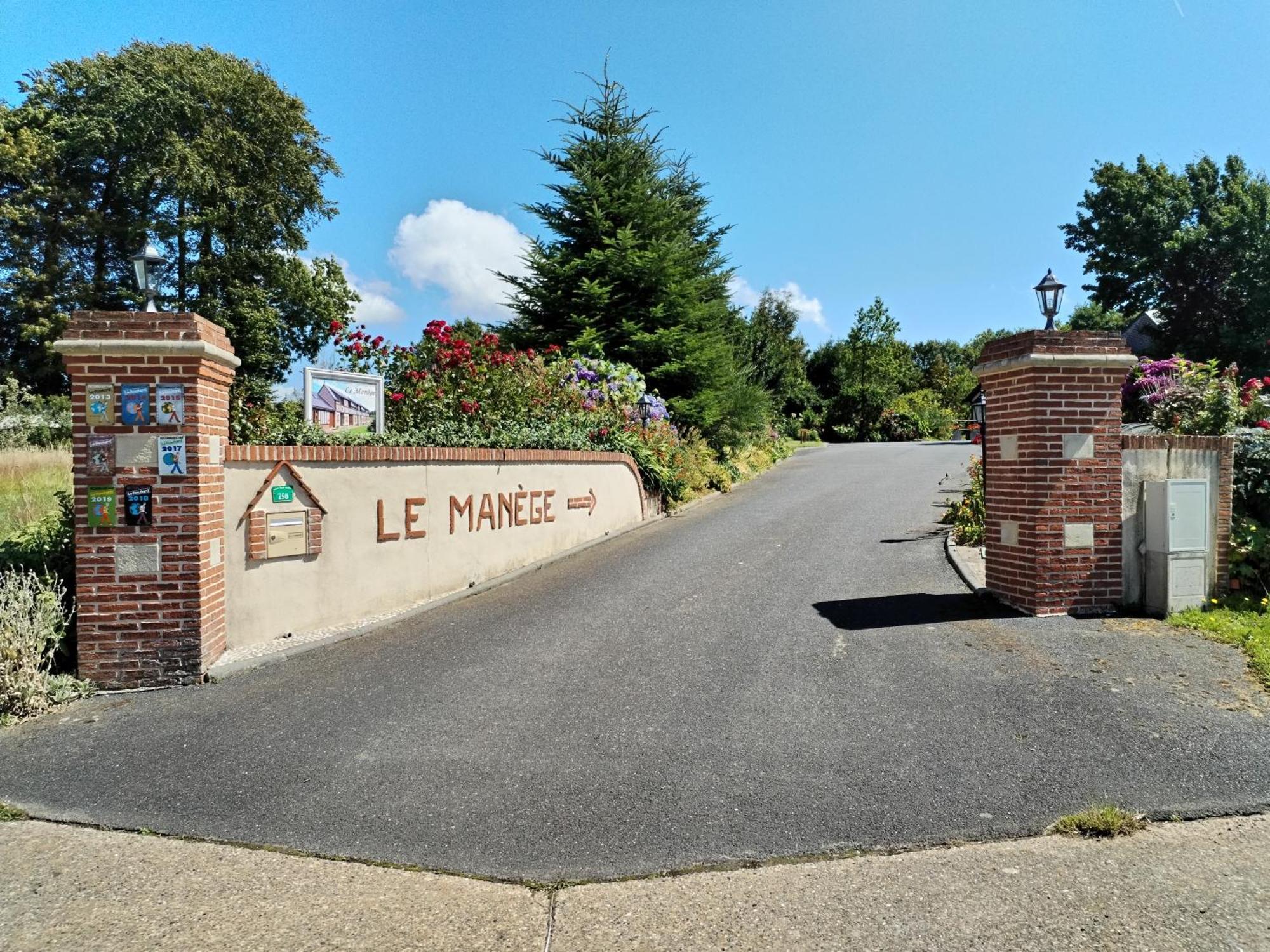 Le Manege Gite L'Eglise Hotel Sainte-Marie-au-Bosc Exterior foto